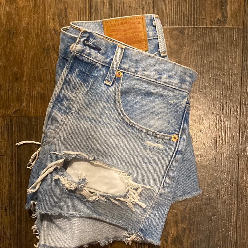VINTAGE LEVI'S 550 High Rise Cutoffs Jean Shorts